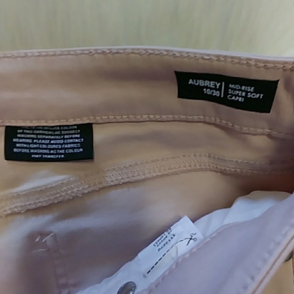 Buffalo David Bitton Blush Aubrey Capri Jeans - Picture 8 of 8